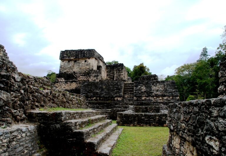 Caracol_Tempel_des_Holzbogens