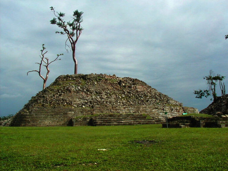 Lubaantun-structure