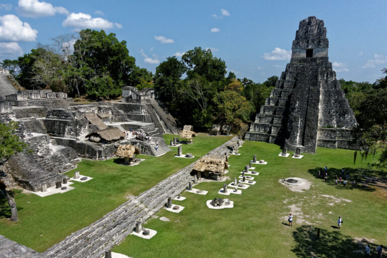 Tikal 2/19